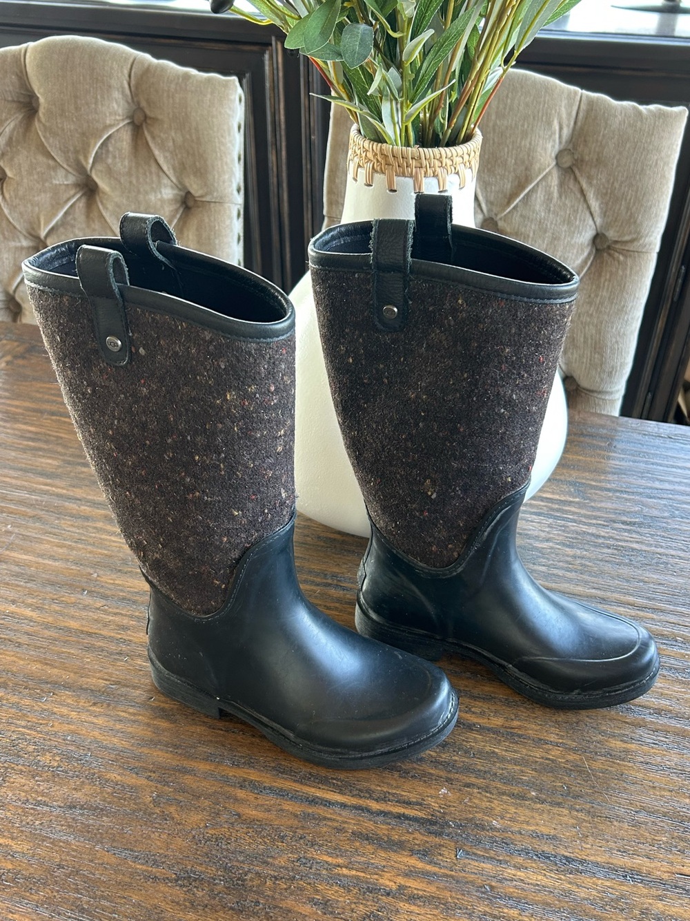 UGG Preppy Equestrian Stefana Waterproof Rubber Boots Size 6